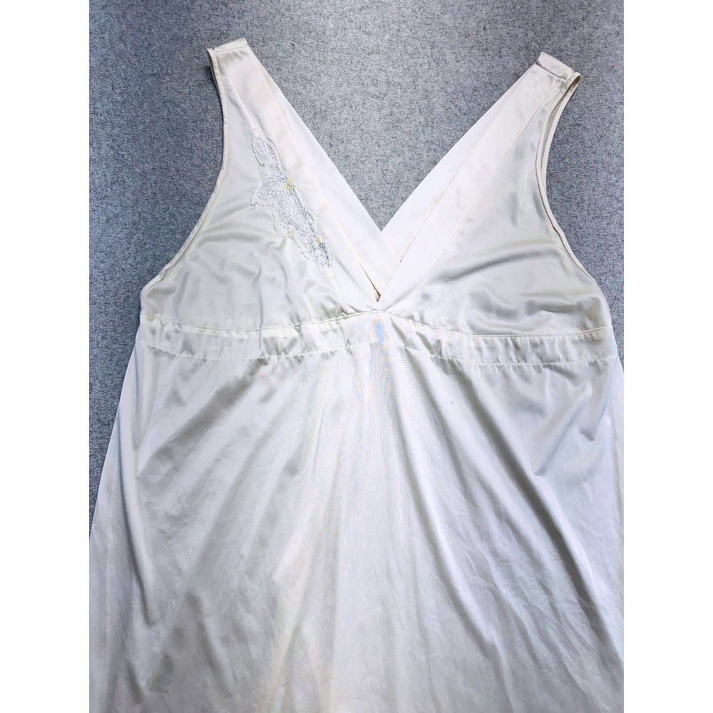 Vintage Miss Elaine Nightgown Women S Ivory Antron Nylon Lace V Neck USA 70s/80s